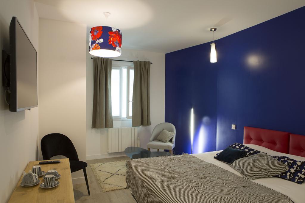 Douce Nuits Hotel Exterior photo